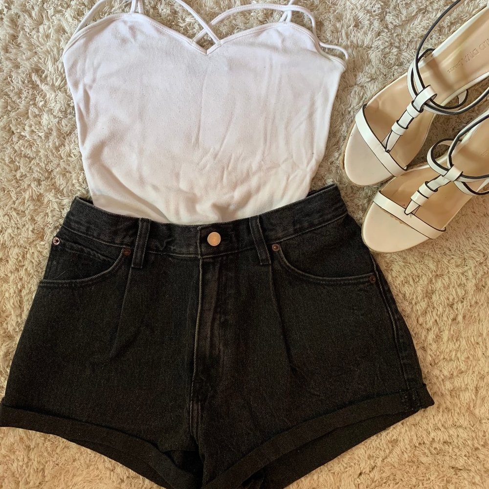 High Waisted Shorts - Black Denim - Abercrombie